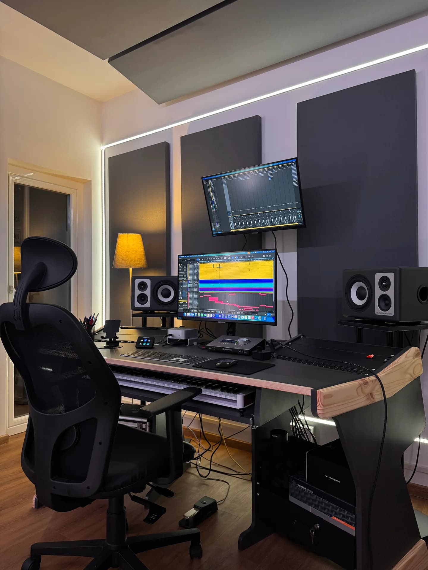 Atmosfera dello studio di registrazione a Napoli